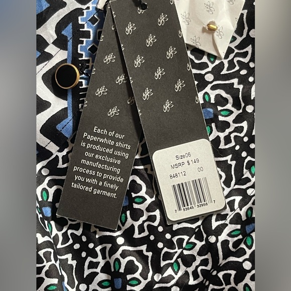 - Paperwhite Woman’s Long Sleeve Button-Up Blouse Size 06 - Picture 7 of 9